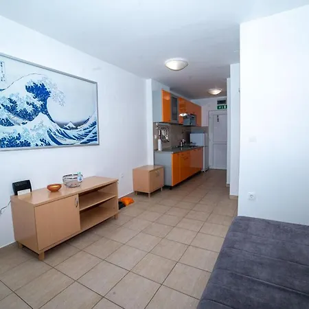 Studio Apartma Za 3 Osebe Cervar Porat - Istra * Porec